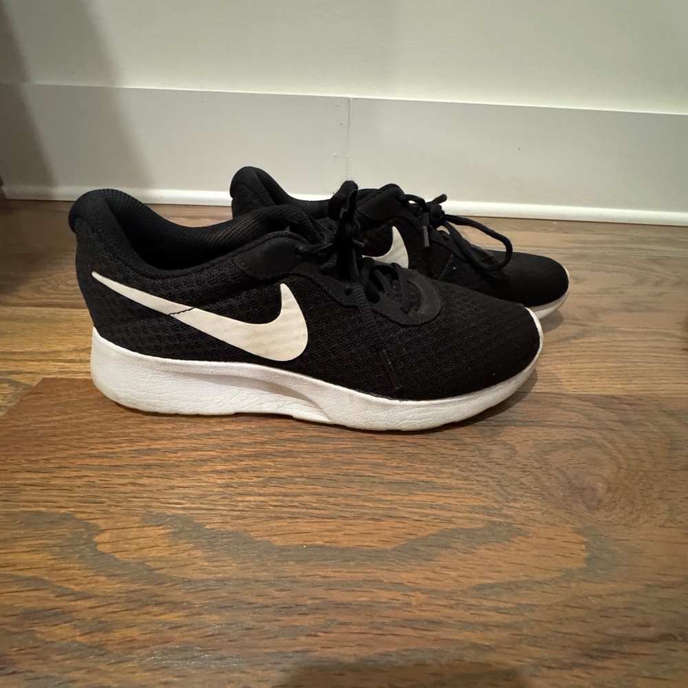 Nike Black and White Athletic Shoes